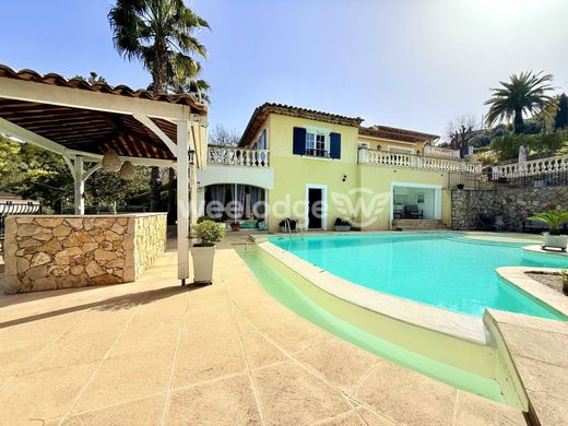 Luxus-Haus in Les Adrets-de-l'Estérel, Var