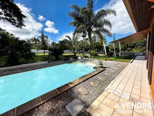 Casa di lusso a Païta, Province Sud