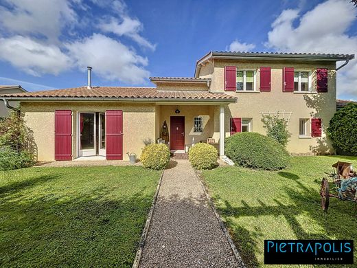 Luksusowy dom w Reyrieux, Ain