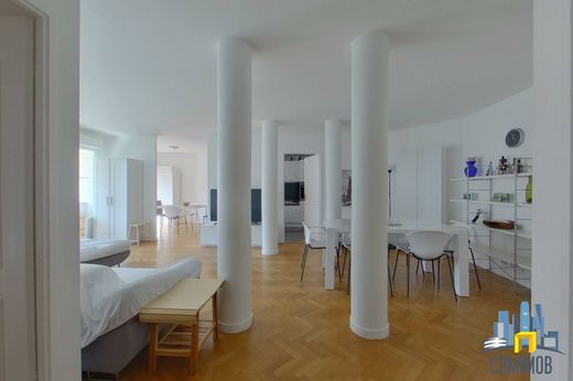 ﺷﻘﺔ ﻓﻲ Courbevoie, Hauts-de-Seine