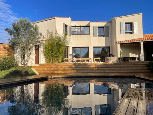 Maison de luxe à La Rochelle, Charente-Maritime