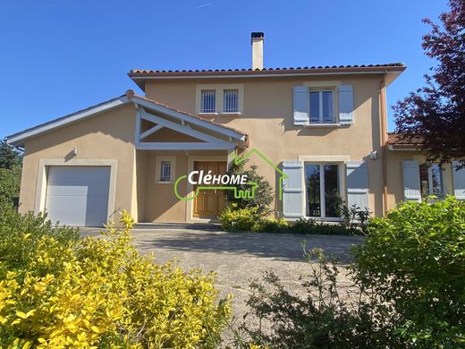 Luxury home in Lentilly, Rhône