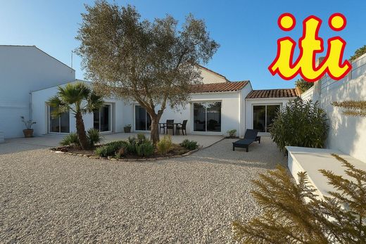 Luxus-Haus in Les Sables-d'Olonne, Vendée