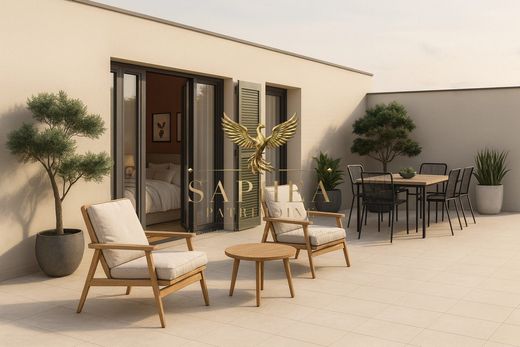 Apartment / Etagenwohnung in Nizza, Alpes-Maritimes