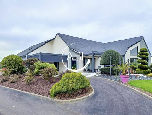 Πολυτελή κατοικία σε Bellou-en-Houlme, Orne