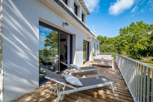 Luxury home in Mesquer, Loire-Atlantique