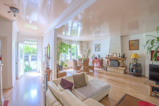 Luxus-Haus in Sartrouville, Yvelines