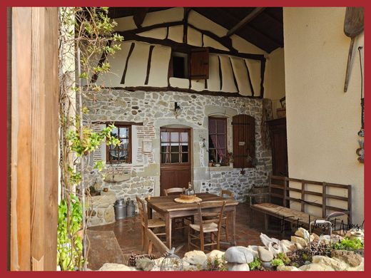 Casa di lusso a Sigalens, Gironda