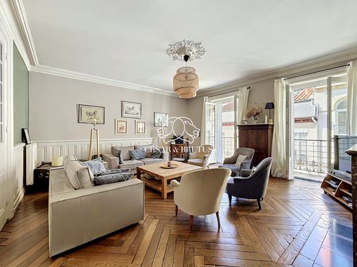 Apartment in Lyon, Rhône