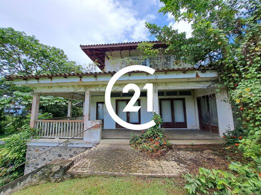 Luxury home in Le Robert, Martinique