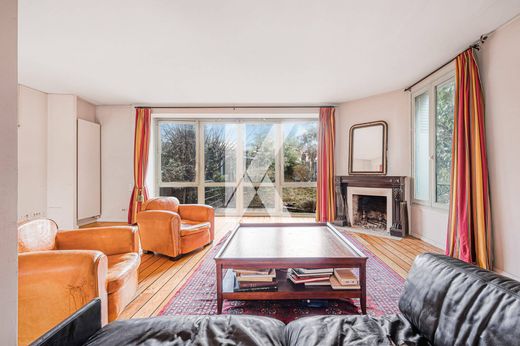 Luxury home in Châtillon, Hauts-de-Seine