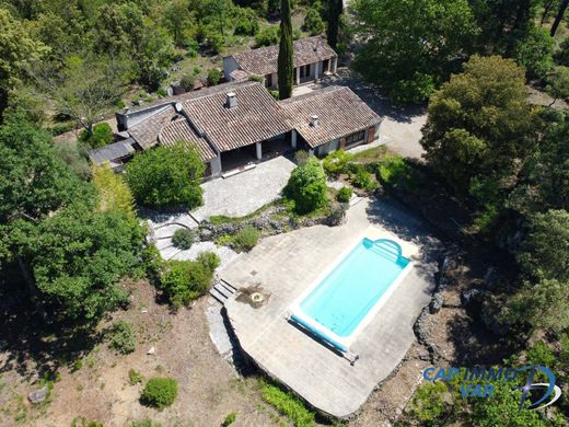 Maison de luxe à Signes, Var