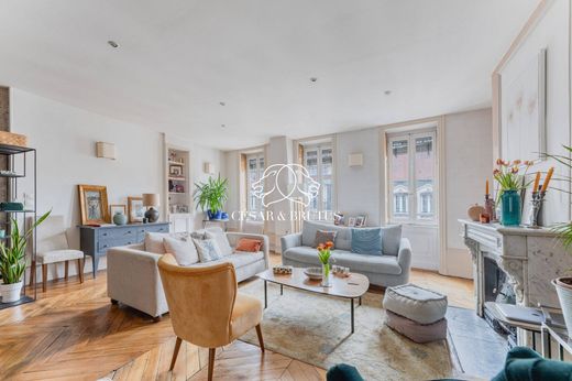 Apartment in Lyon, Rhône