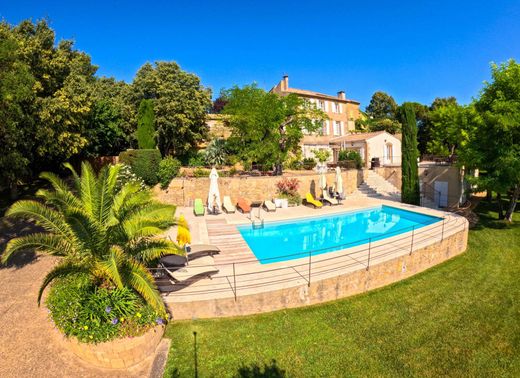 Luxe woning in Grans, Bouches-du-Rhône