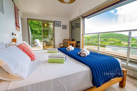 Bouillante, Guadeloupeの高級住宅