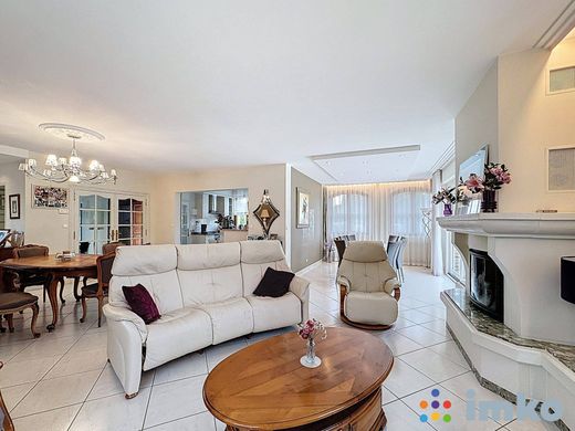 Luxury home in Téteghem, North