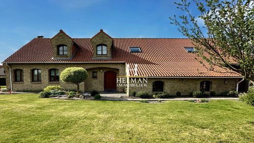 Luxury home in Téteghem, North