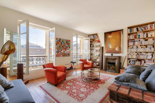 Appartement à Montmartre, Abbesses, Grandes-Carrières, Paris