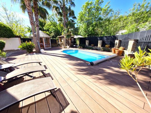 Luxury home in Solliès-Pont, Var