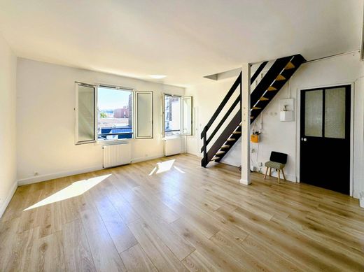 Apartment in Pantin, Seine-Saint-Denis