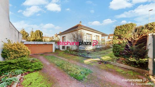 Casa de lujo en Houilles, Yvelines