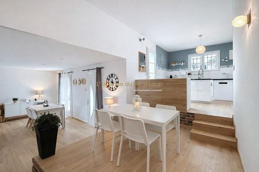 Maison de luxe à Saint-Gély-du-Fesc, Hérault