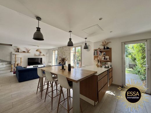 Luxury home in Noisy-le-Roi, Yvelines