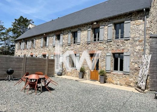 Luxury home in Agon-Coutainville, Manche