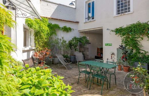 Maison de luxe à Fontenay-sous-Bois, Val-de-Marne