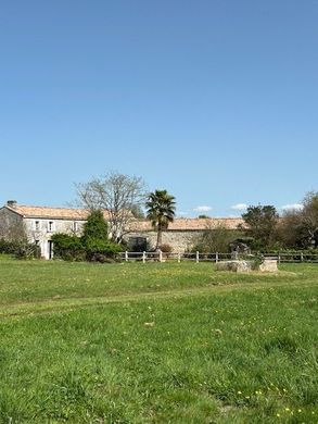 Элитный дом, Saint-Vivien-de-Médoc, Gironde