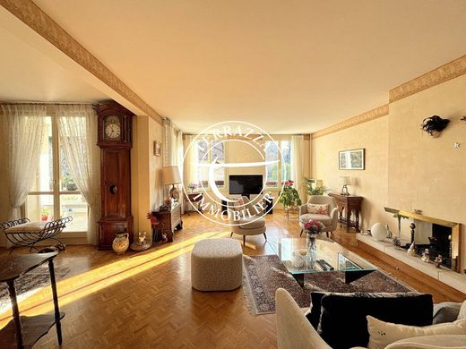 Apartment in Louveciennes, Yvelines