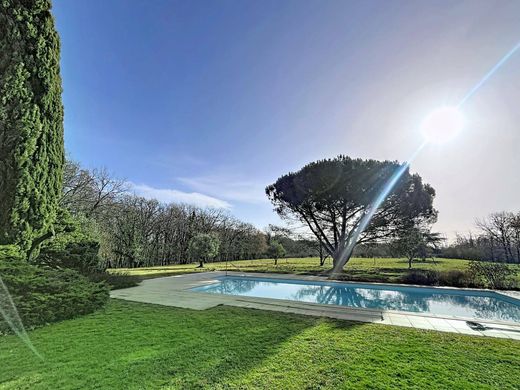 Luxury home in Mondonville, Upper Garonne