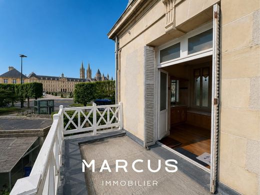 Maison de luxe à Caen, Calvados