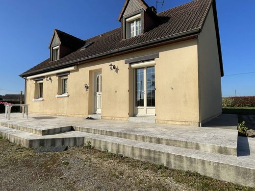 Casa di lusso a Yvré-l'Évêque, Sarthe