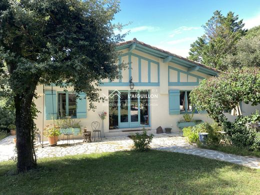 Luxus-Haus in La Teste-de-Buch, Gironde