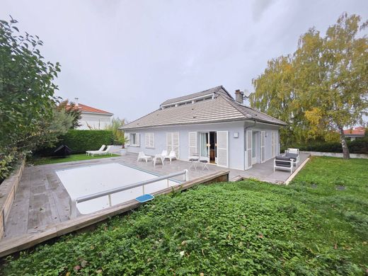 Luxe woning in Ceyrat, Puy-de-Dôme