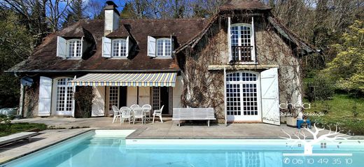 Luxury home in Lasseube, Pyrénées-Atlantiques