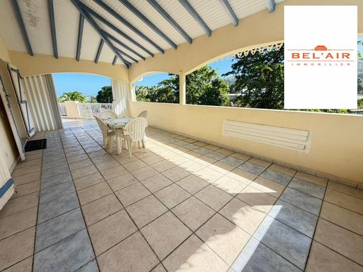 Luxury home in Le Robert, Martinique