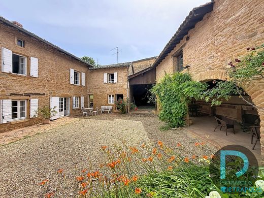 Maison de luxe à Ville-sur-Jarnioux, Rhône
