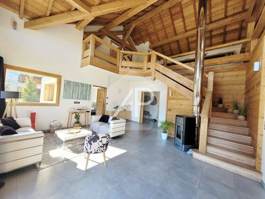Luxury home in Saint-Chaffrey, Hautes-Alpes