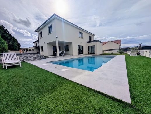 Maison de luxe à Fauverney, Côte-d'Or