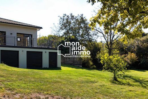 Luxury home in Loupes, Gironde