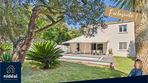 Luxe woning in Entre-Vignes, Hérault