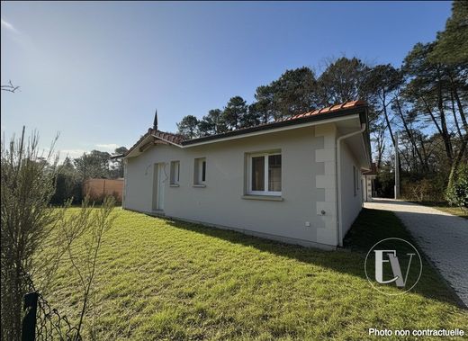 Luxury home in Gujan-Mestras, Gironde