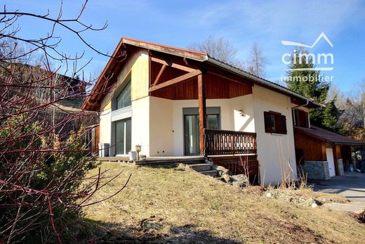 Casa di lusso a Arâches-la-Frasse, Alta Savoia