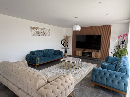 Luxury home in Les Sorinières, Loire-Atlantique