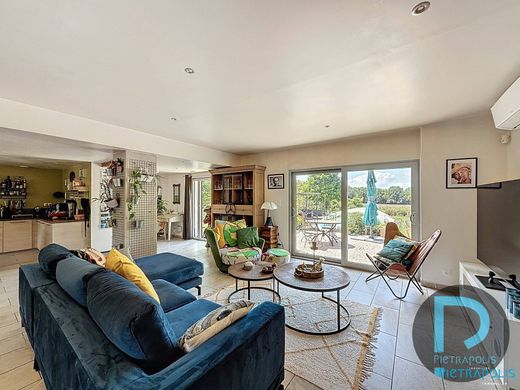 豪宅  Châtillon-sur-Chalaronne, Ain