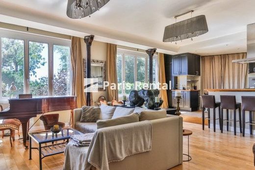 Apartment / Etagenwohnung in Montmartre, Abbesses, Grandes-Carrières, Paris