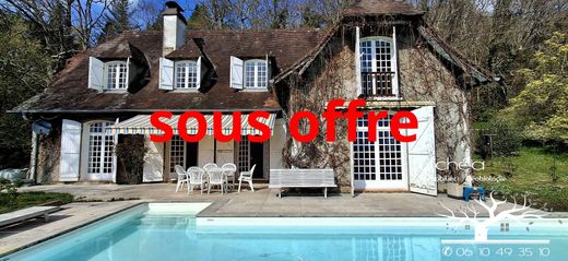 Luxury home in Lasseube, Pyrénées-Atlantiques