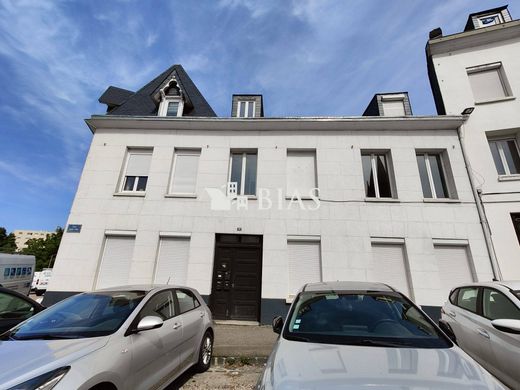 Residential complexes in Rouen, Seine-Maritime